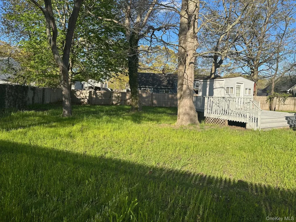 279 Beaver Drive Mastic Beach NY 11951