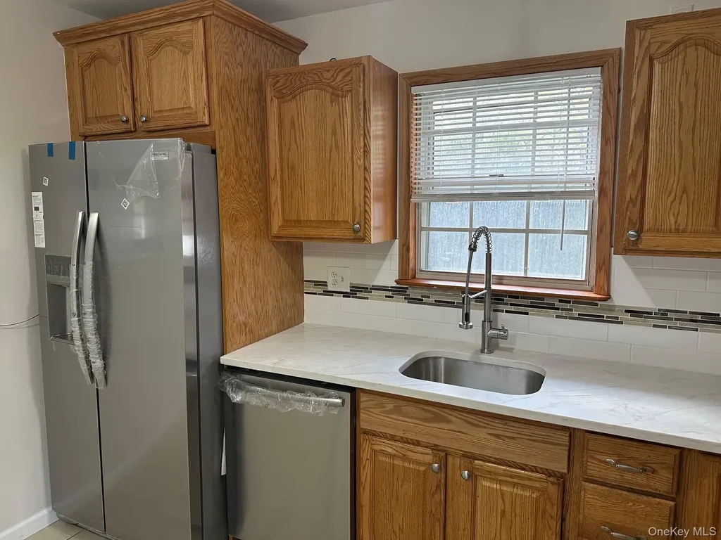 279 Beaver Drive Mastic Beach NY 11951