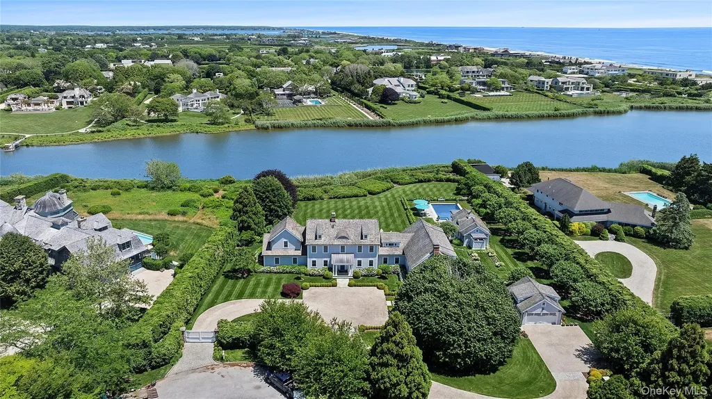 155 Duck Pond Lane Southampton NY 11968