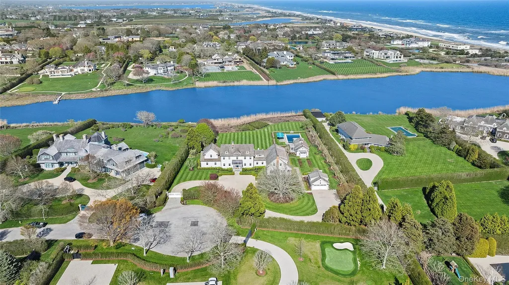 155 Duck Pond Lane Southampton NY 11968