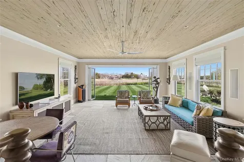 155 Duck Pond Lane Southampton NY 11968