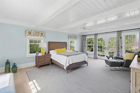 155 Duck Pond Lane Southampton NY 11968