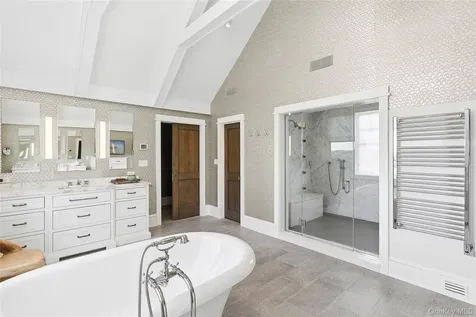 155 Duck Pond Lane Southampton NY 11968
