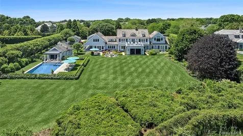 155 Duck Pond Lane Southampton NY 11968