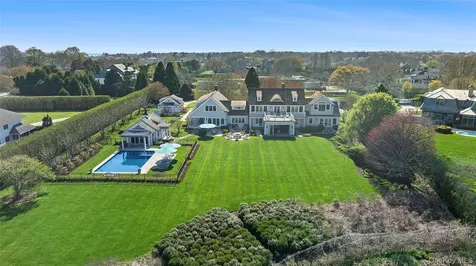 155 Duck Pond Lane Southampton NY 11968