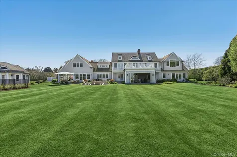 155 Duck Pond Lane Southampton NY 11968