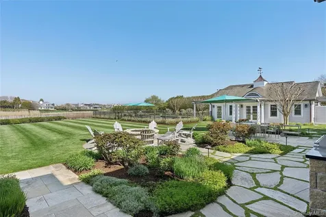 155 Duck Pond Lane Southampton NY 11968