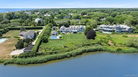 155 Duck Pond Lane Southampton NY 11968