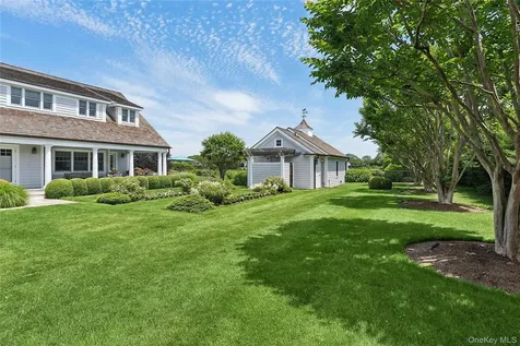 155 Duck Pond Lane Southampton NY 11968
