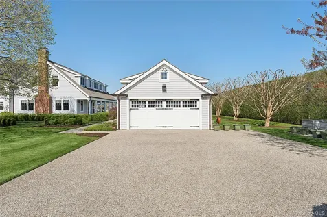 155 Duck Pond Lane Southampton NY 11968