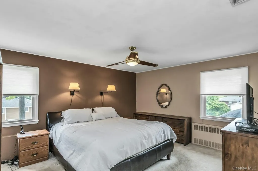 9 Avondale Road Plainview NY 11803