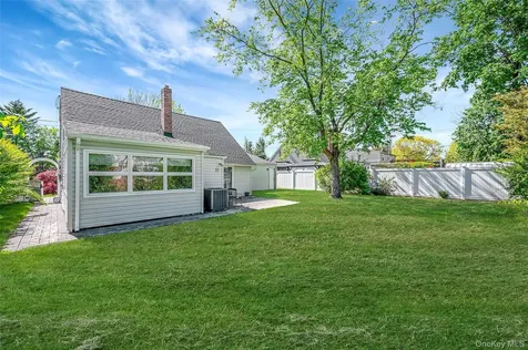 6 Arizona Avenue Syosset NY 11791