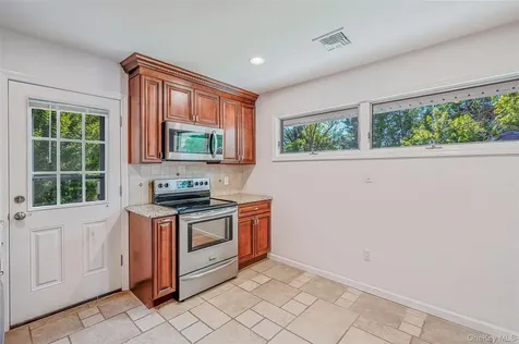 6 Arizona Avenue Syosset NY 11791