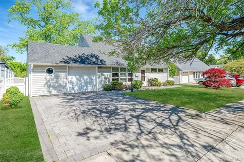 6 Arizona Avenue Syosset NY 11791