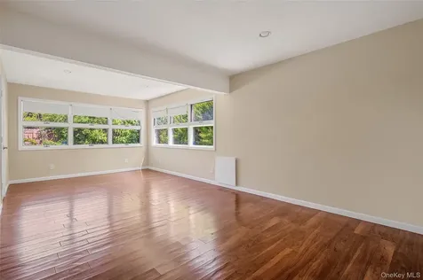 6 Arizona Avenue Syosset NY 11791