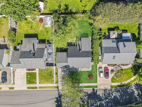 6 Arizona Avenue Syosset NY 11791