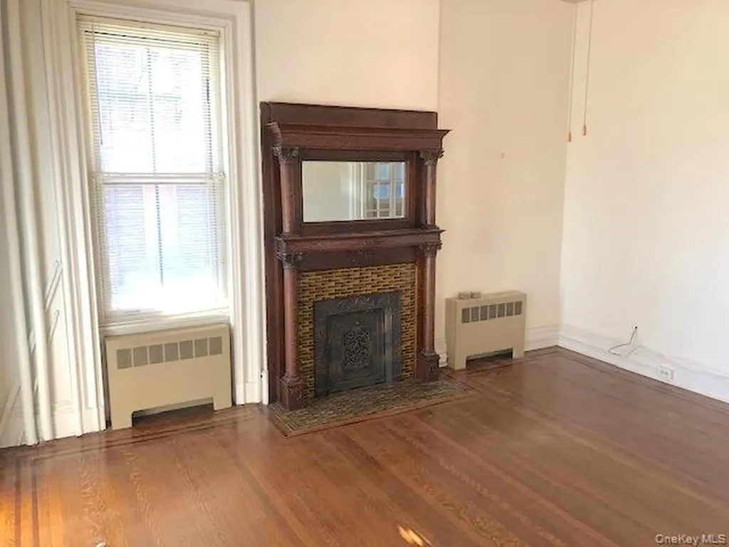 24 Vassar Street Poughkeepsie NY 12601