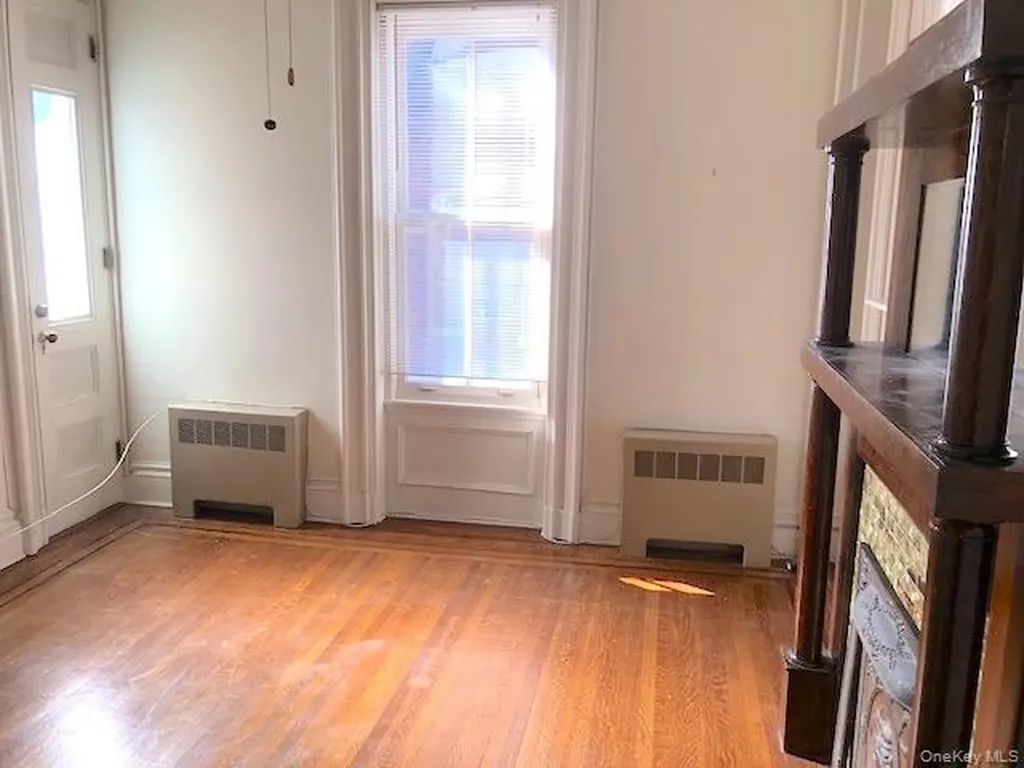 24 Vassar Street Poughkeepsie NY 12601