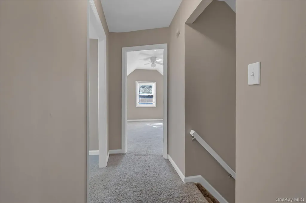 46 Rockledge Drive Shirley NY 11967