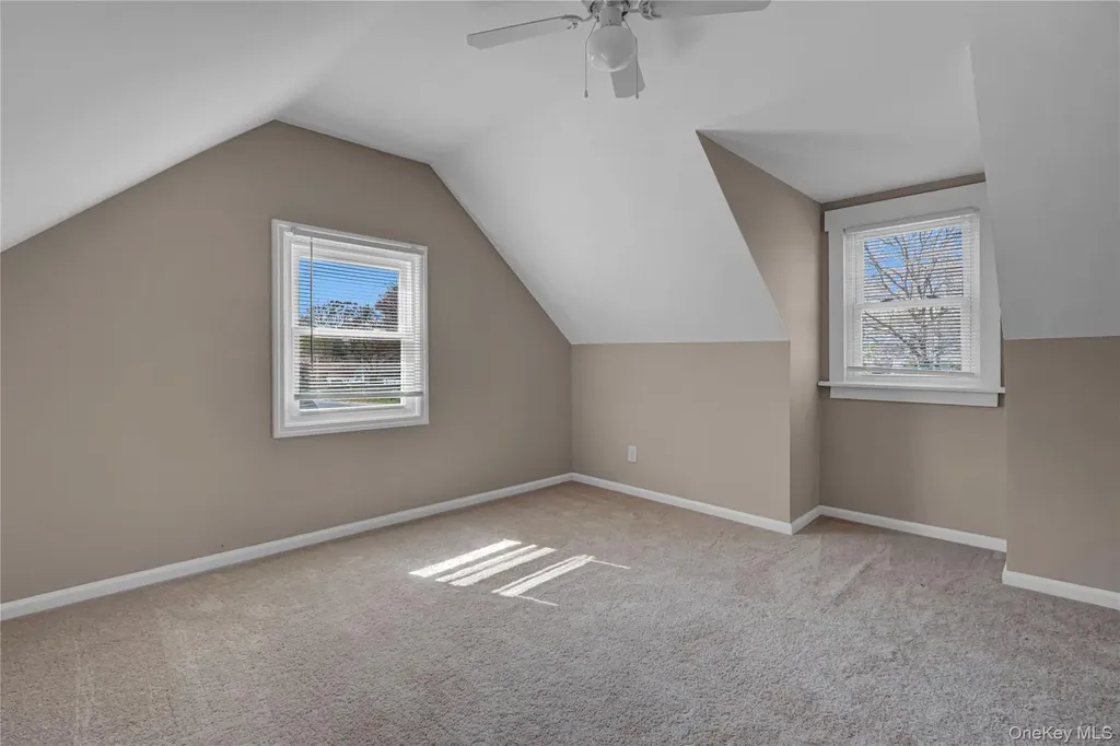 46 Rockledge Drive Shirley NY 11967