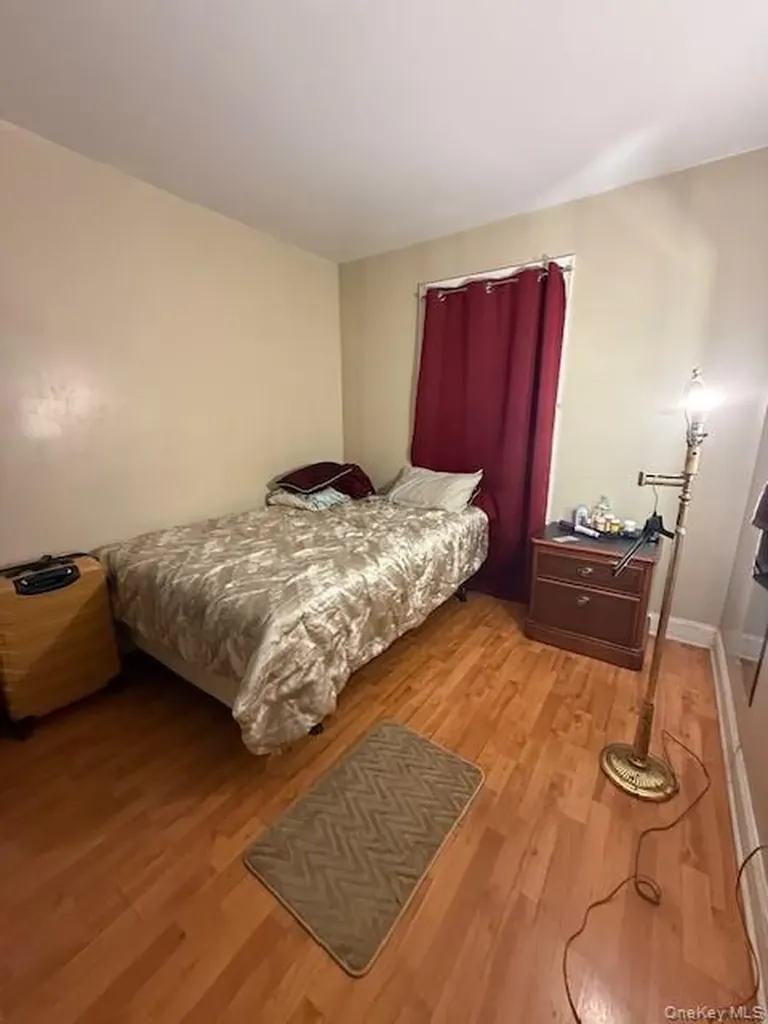 2355 Tiebout Avenue Bronx NY 10458