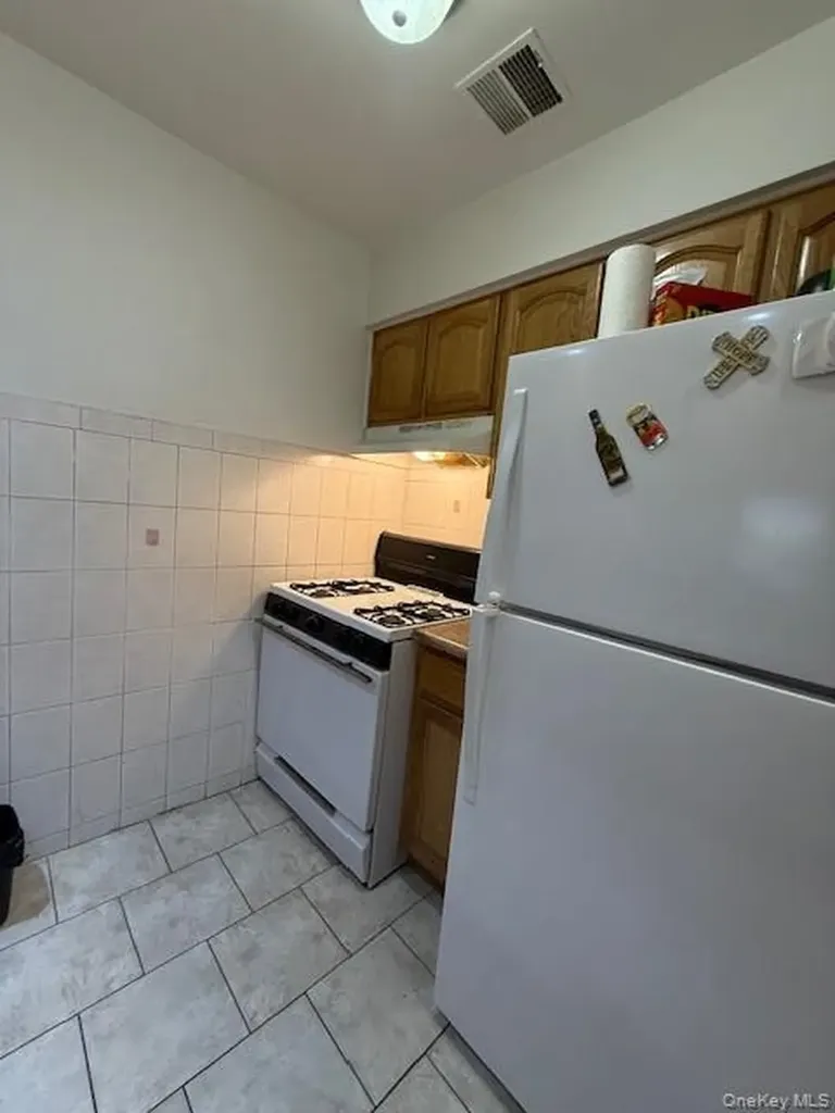 2355 Tiebout Avenue Bronx NY 10458