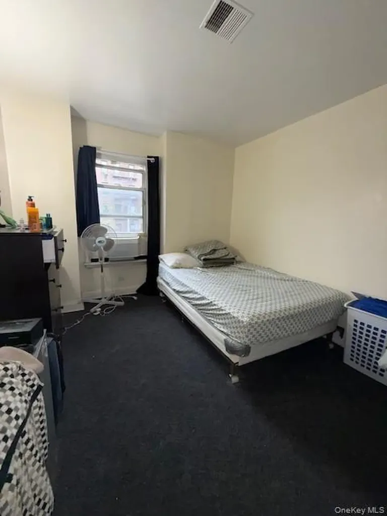 2355 Tiebout Avenue Bronx NY 10458