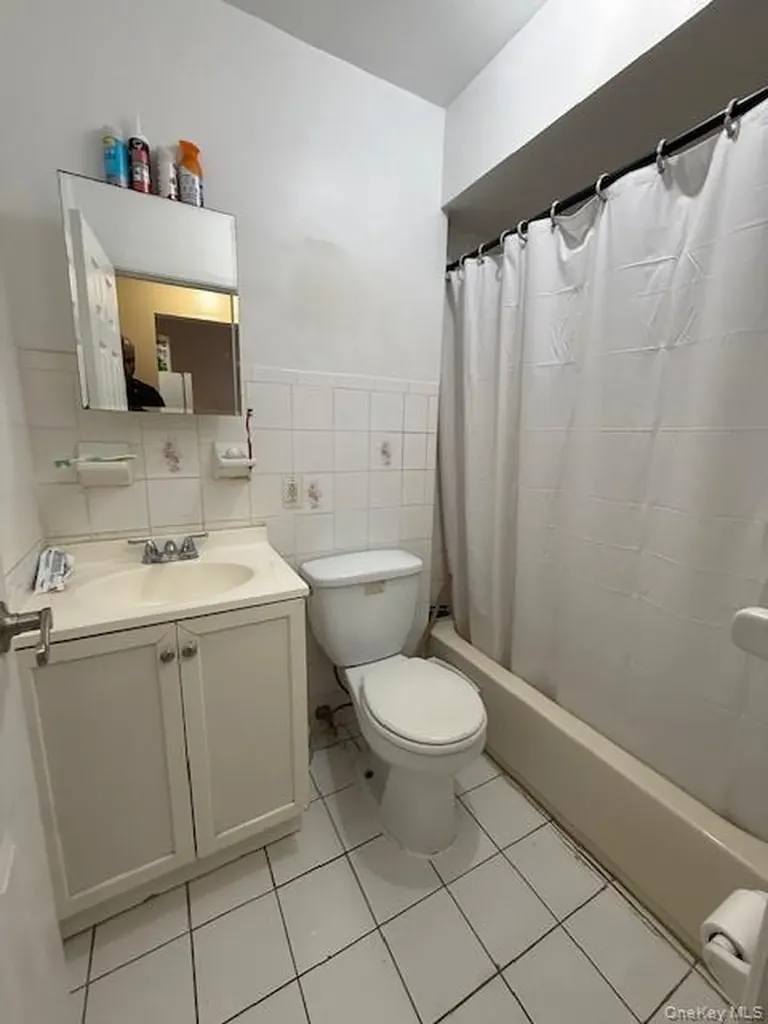 2355 Tiebout Avenue Bronx NY 10458