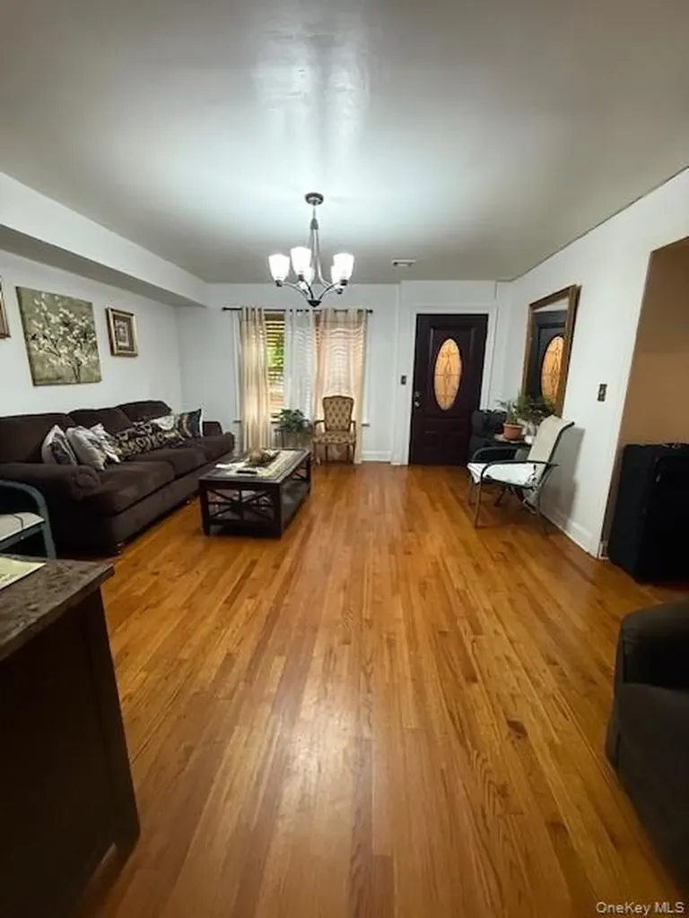 2355 Tiebout Avenue Bronx NY 10458