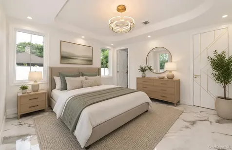 33 Parkway Drive Roslyn Heights NY 11577