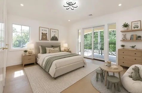 33 Parkway Drive Roslyn Heights NY 11577