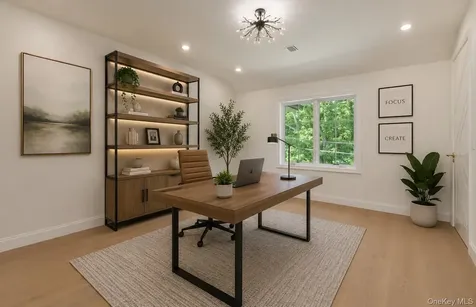 33 Parkway Drive Roslyn Heights NY 11577