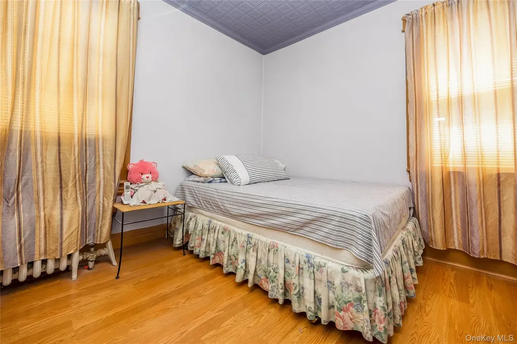 8050 88th Road Woodhaven NY 11421
