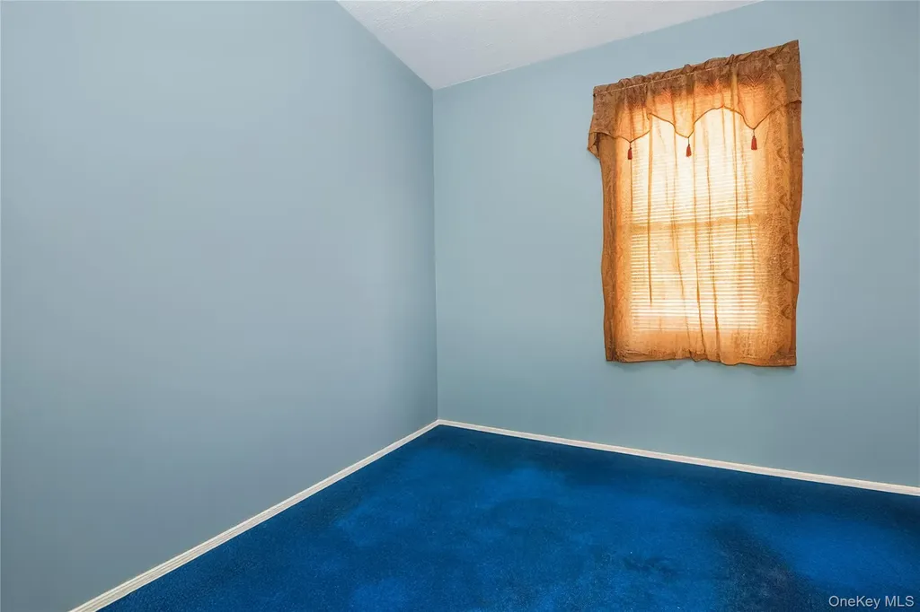 8050 88th Road Woodhaven NY 11421