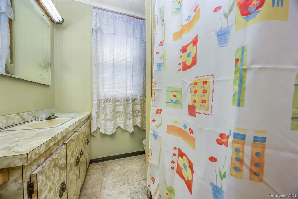 8050 88th Road Woodhaven NY 11421