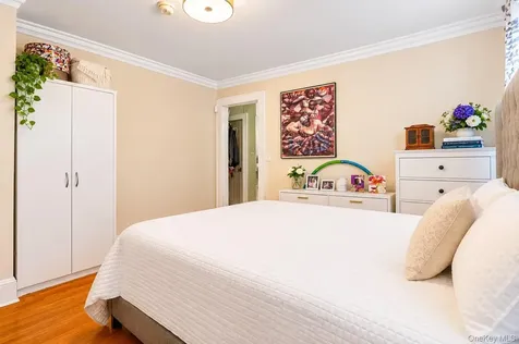 643 Warburton Avenue Yonkers NY 10701