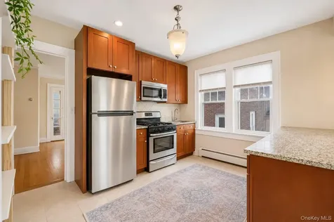 643 Warburton Avenue Yonkers NY 10701