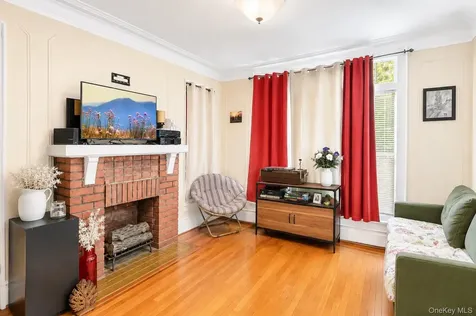 643 Warburton Avenue Yonkers NY 10701