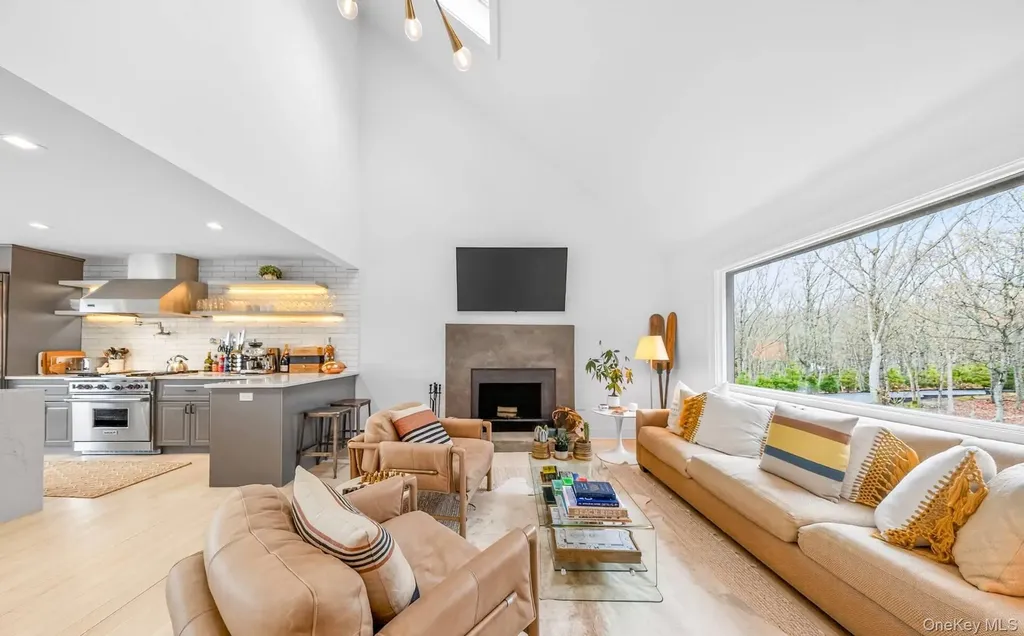 177 Bridies Path Southampton NY 11968