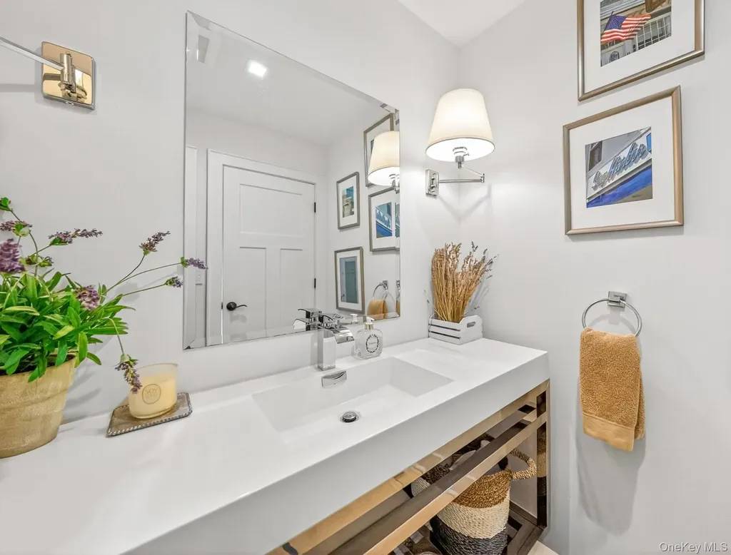 177 Bridies Path Southampton NY 11968