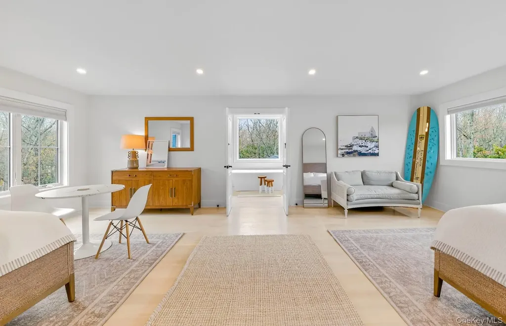 177 Bridies Path Southampton NY 11968