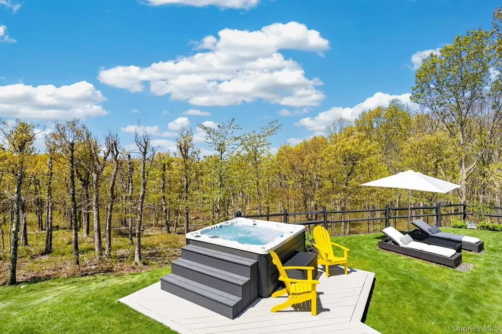 177 Bridies Path Southampton NY 11968