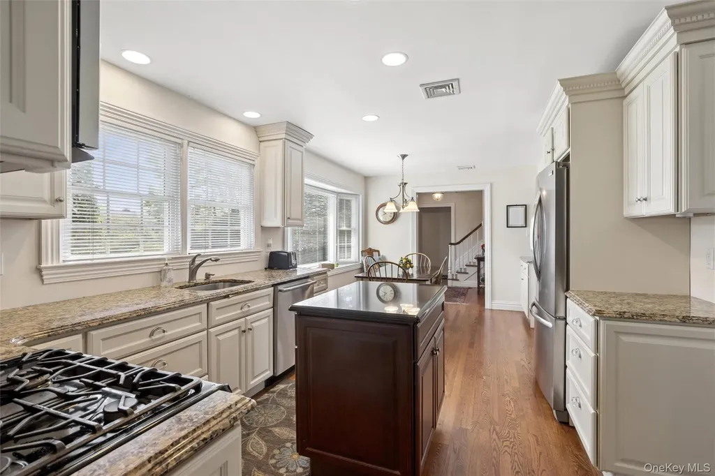 50 Belton Road Babylon NY 11702