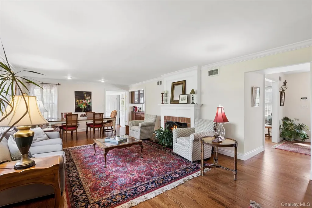 50 Belton Road Babylon NY 11702