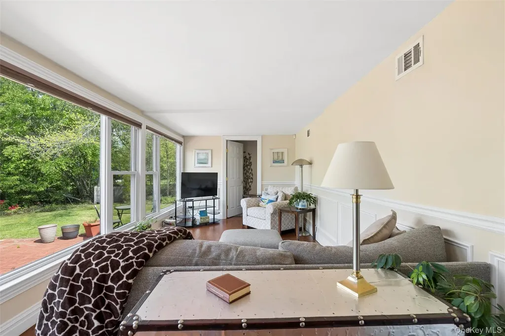 50 Belton Road Babylon NY 11702