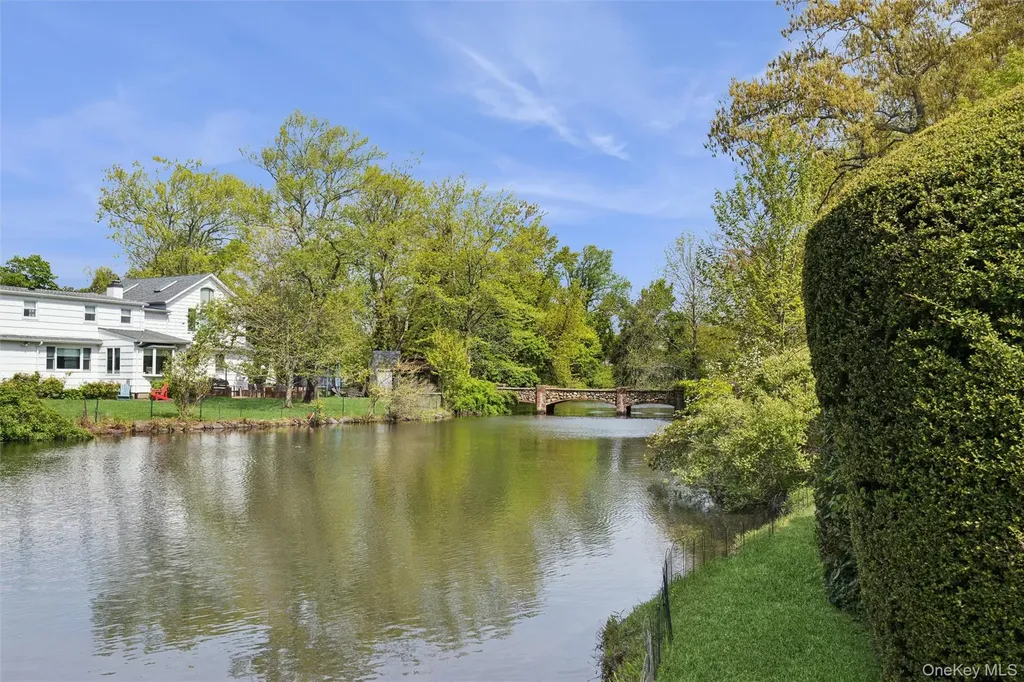 50 Belton Road Babylon NY 11702