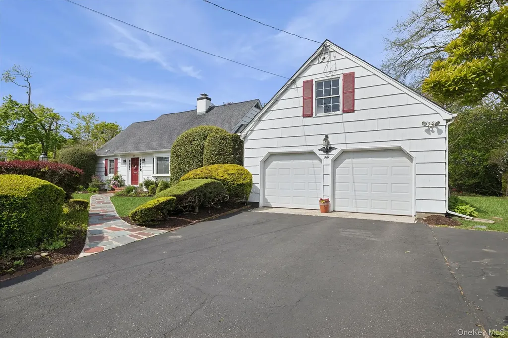 50 Belton Road Babylon NY 11702