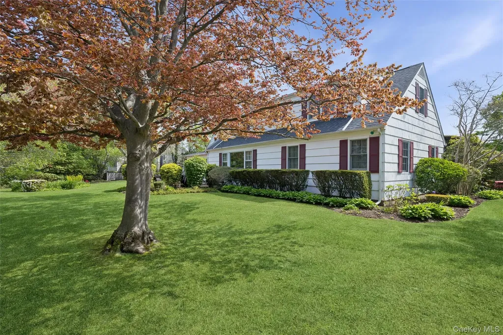 50 Belton Road Babylon NY 11702