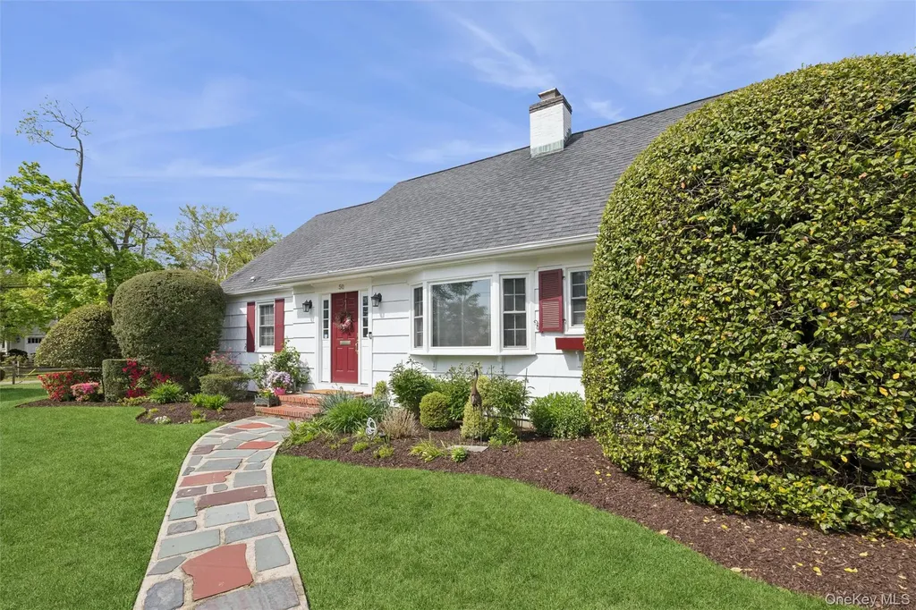 50 Belton Road Babylon NY 11702