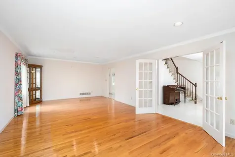 7 Fair Oaks Drive Poughkeepsie NY 12603
